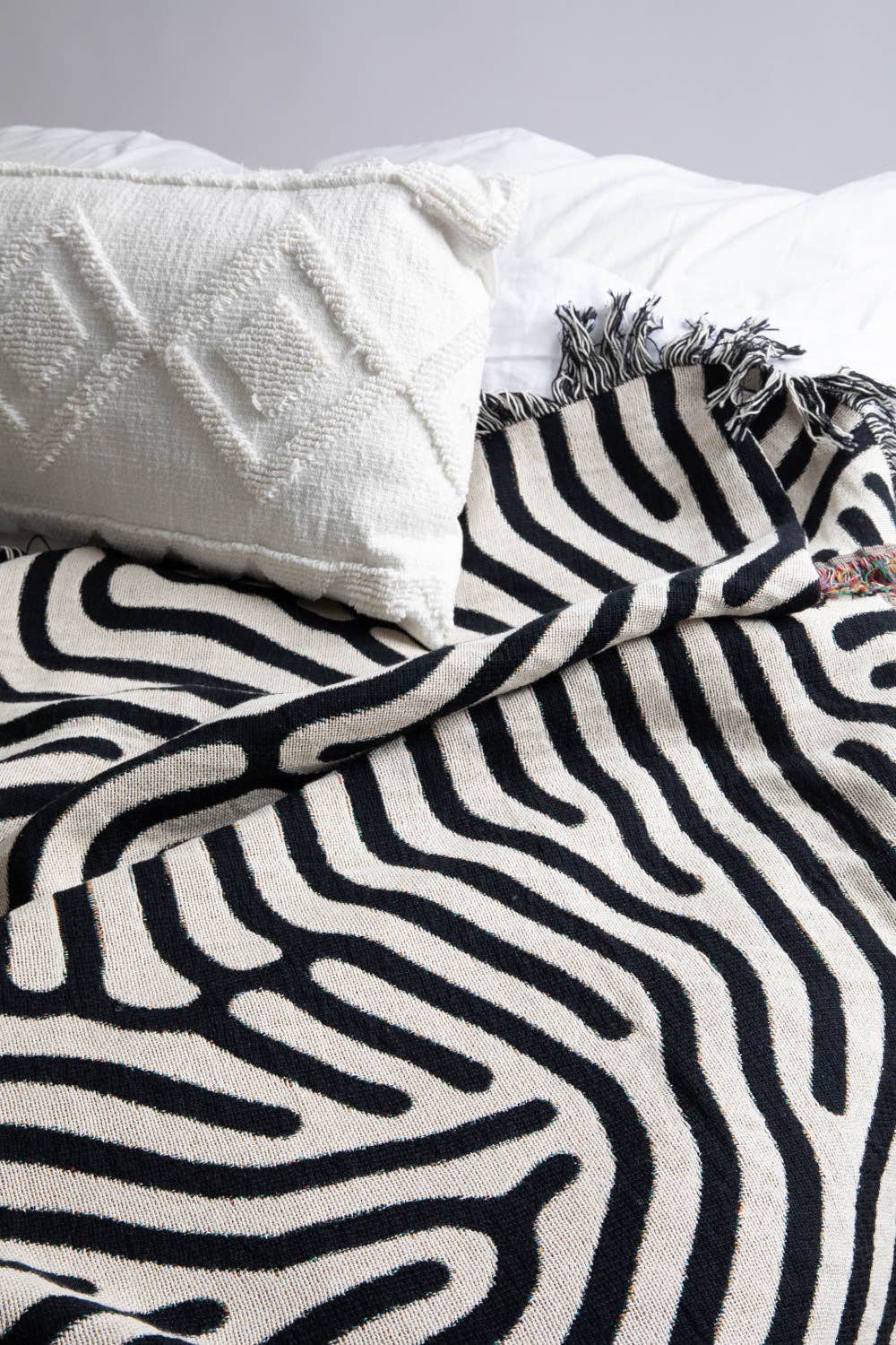 Abstract Stripe Throw Blanket