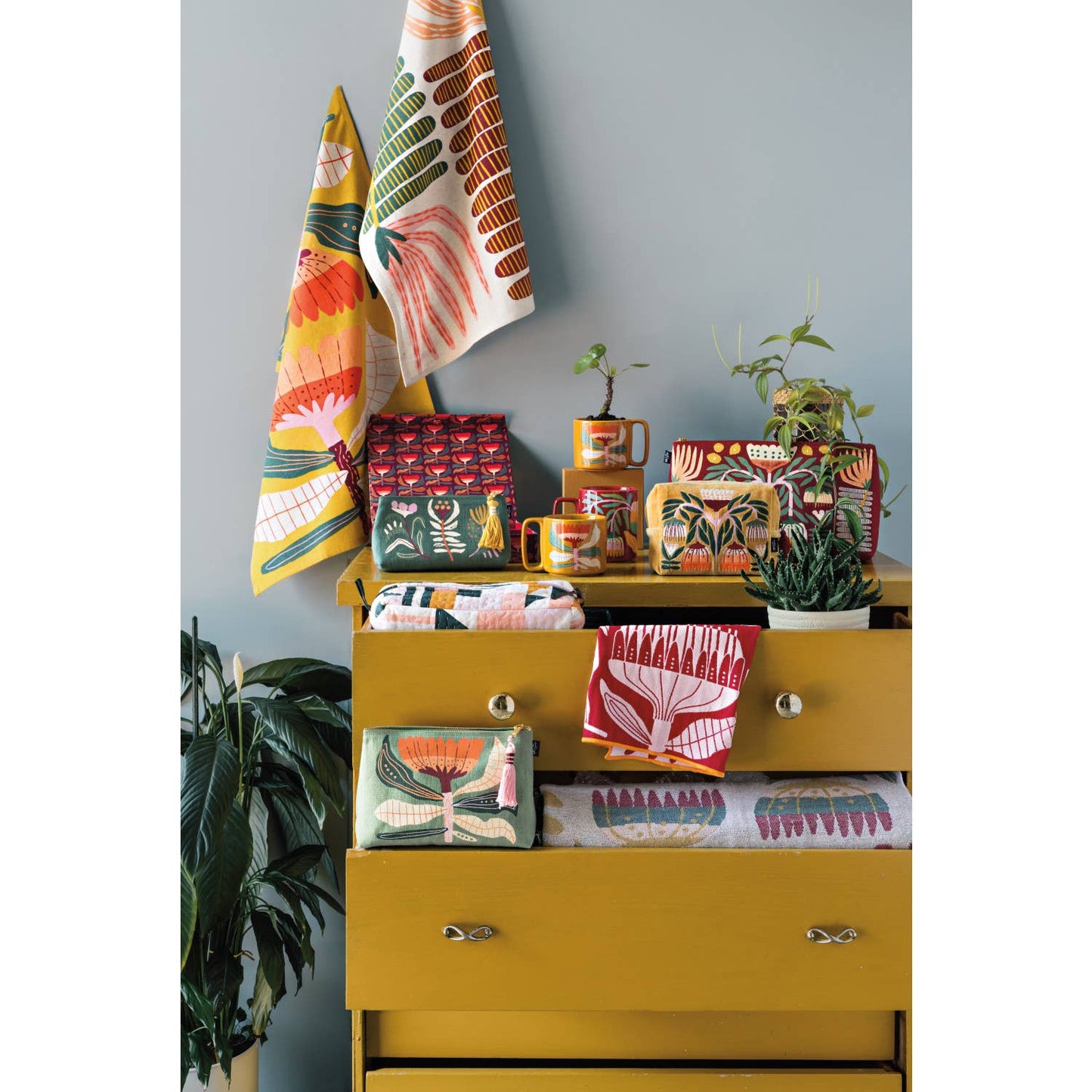 Danica Studio - Venus Midi Studio Mug